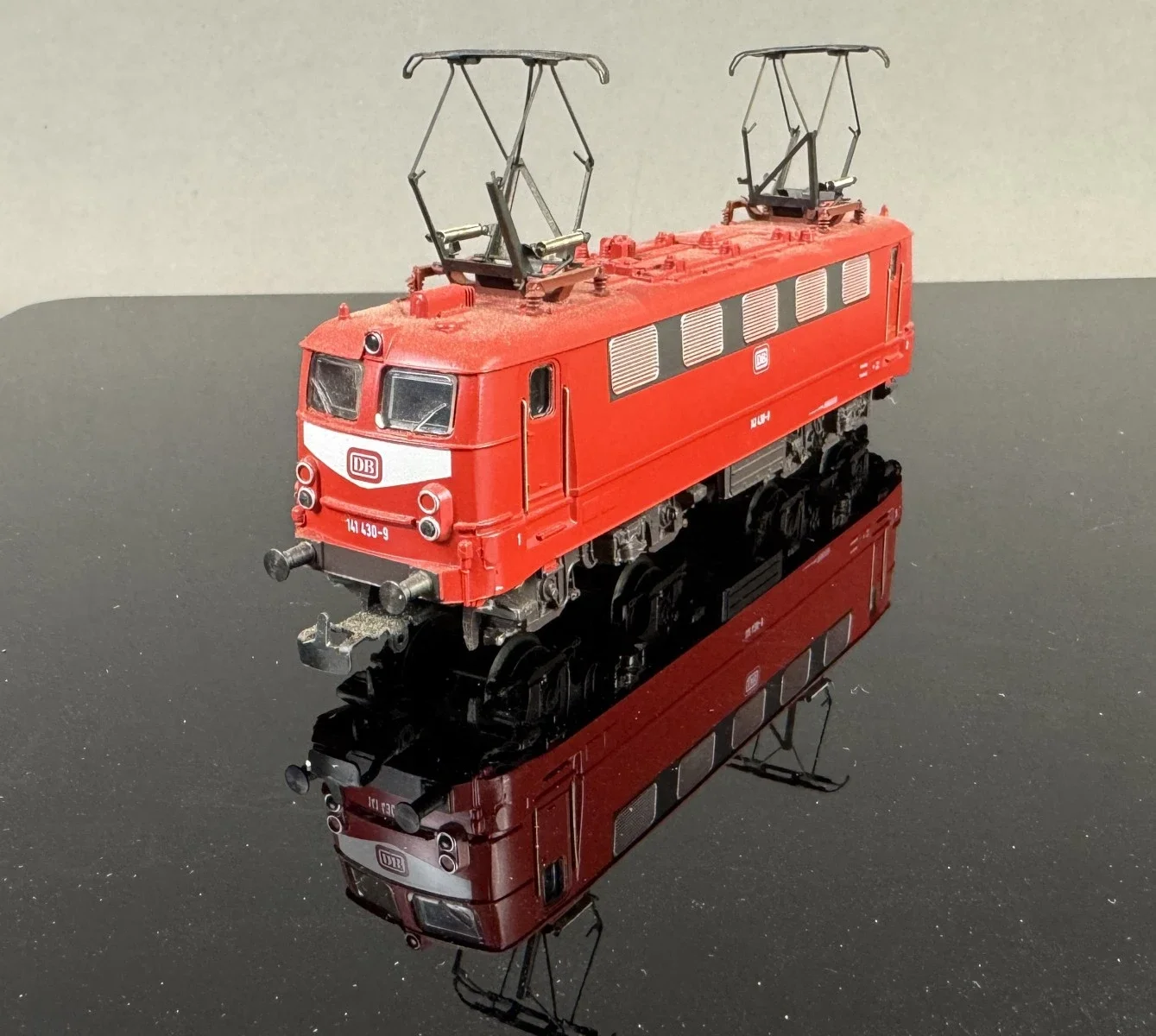 Märklin Primex 3186 H0 Wechselstrom Elektrolokomotive der Baureihe 141 430-9 der Deutschen Bundesbahn.  siehe Bilder, um Besichtigung wird gebeten