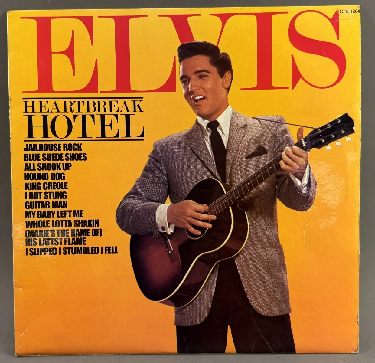 Vinyl-LP  Elvis Heartbreak Hotel. 1981 siehe Bilder um Besichtigung wird gebeten.