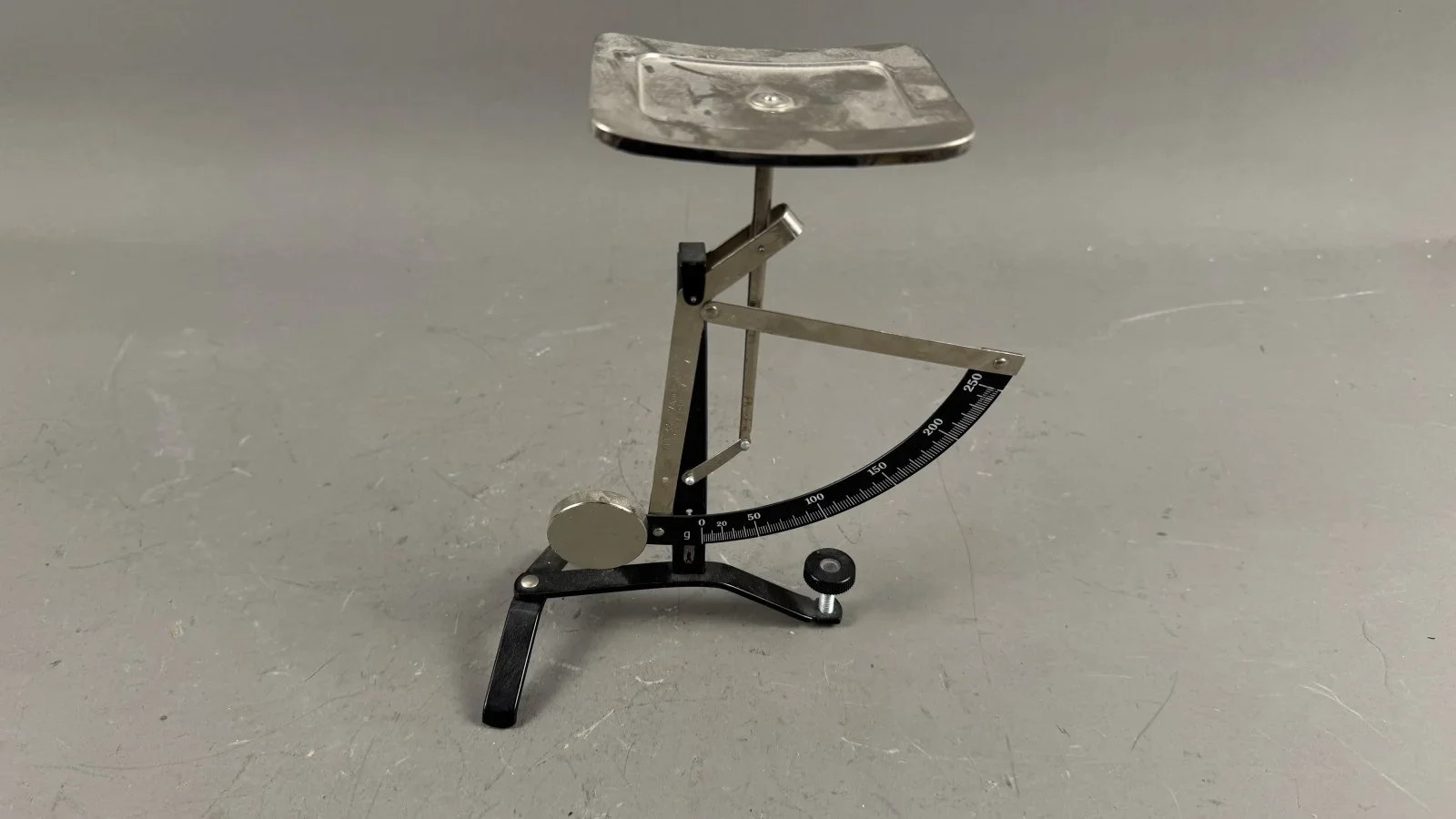 Waagen-Skala Vintage Laborwaage mit Metallschalen