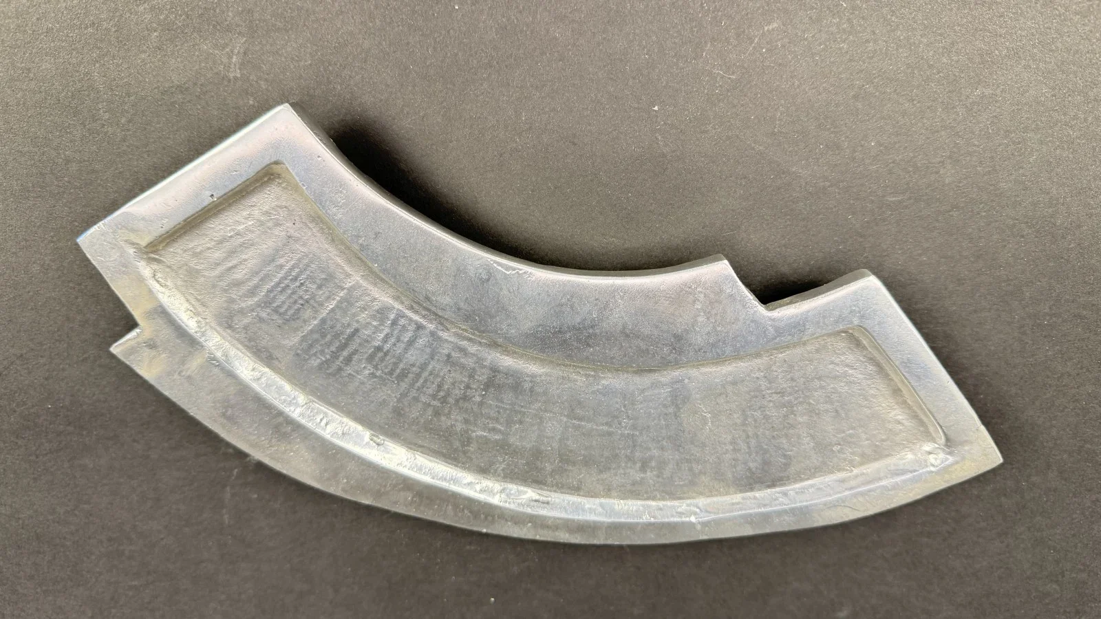 Brutalistische Schale, Aluguss, L 30cm