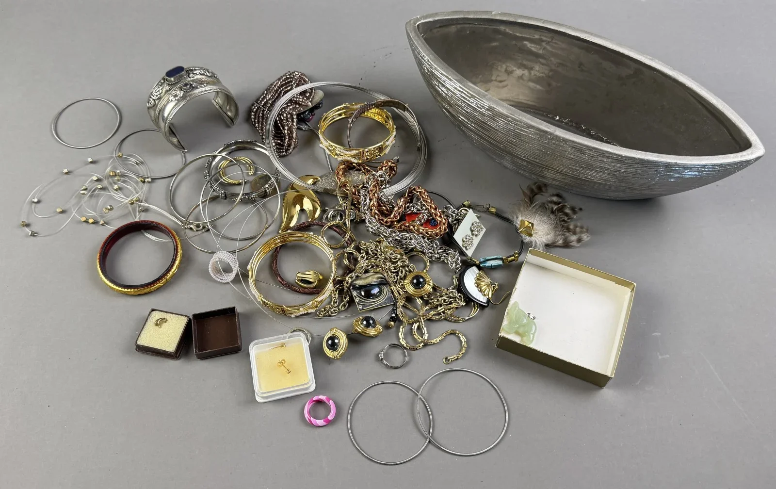 Umfangreiche Schmucksammlung, Ketten und Ringe