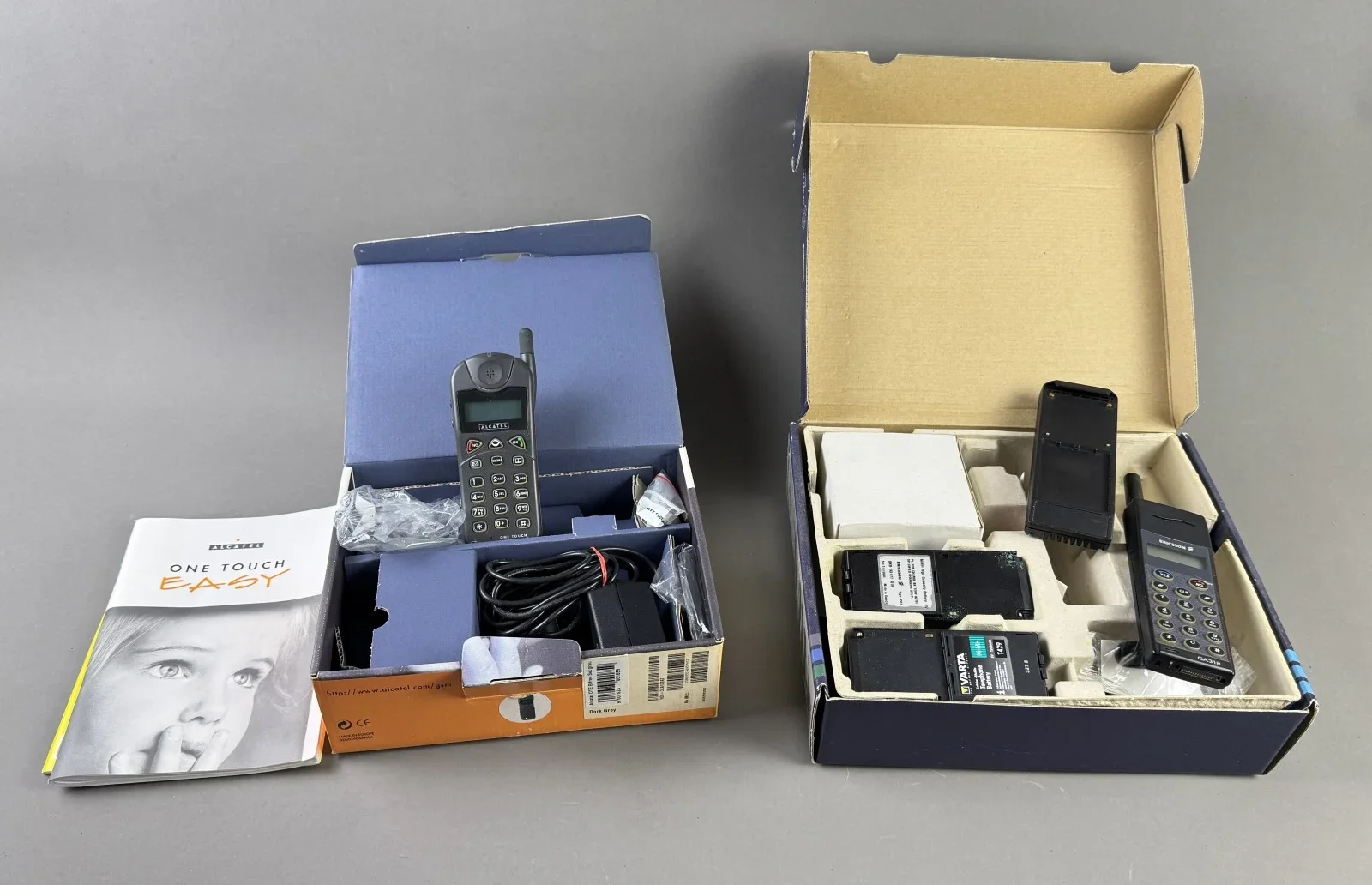 Vintage Mobiltelefone Sammlung 1990er Jahre