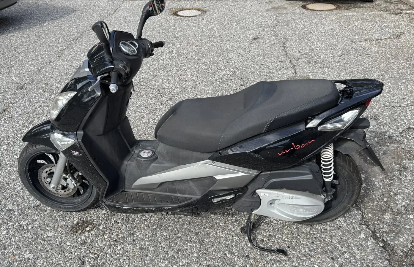 Motorroller, Aeon Urban 350 Roller, Schwarz-Silber, 5540 Km,  Erstzulassung: 2016, siehe Bilder und Video