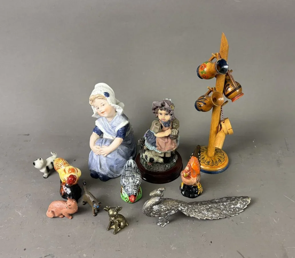Sammlung Porzellanfiguren und Zinnelemente Historismus